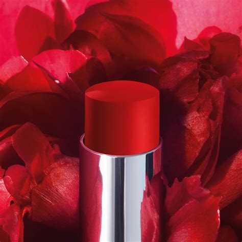 Rouge Dior Forever: der nicht abfärbende Lippenstift von Dior